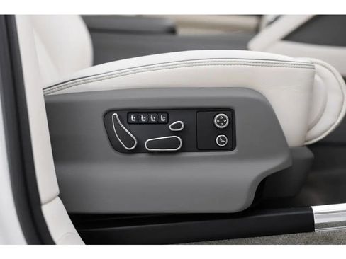 Certified 2023 Bentley Bentayga Speed AWD/4WD image 34