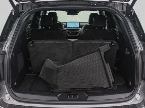 Certified 2025 Ford Explorer ST AWD/4WD image 12