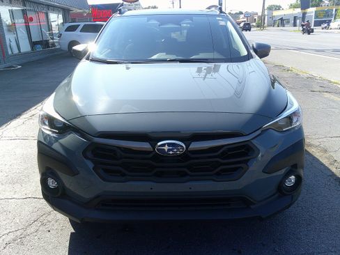 Used 2024 Subaru Crosstrek 2.0i Premium image 12