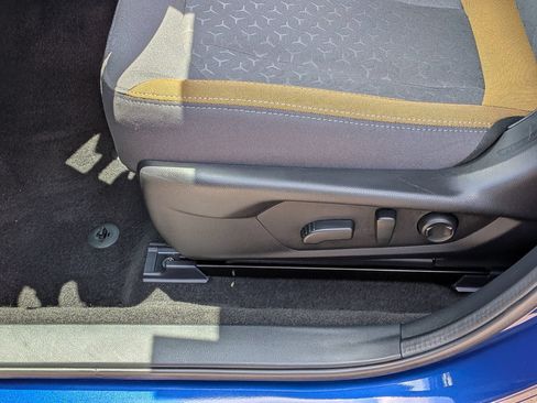 Used 2025 Subaru Crosstrek 2.5i Sport w/ Crosstrek Mirror Package AWD/4WD image 12