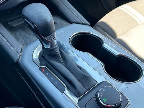 Used 2024 Chevrolet Blazer LT w/ Convenience Package image 22