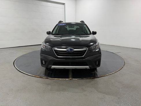Used 2020 Subaru Outback Premium image 18