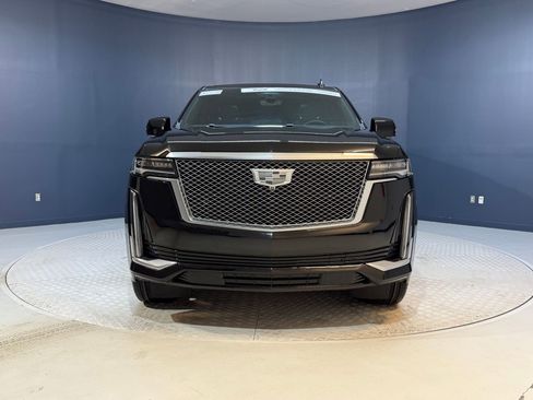 Certified 2022 Cadillac Escalade Premium Luxury w/ LPO, Radiant Package image 6