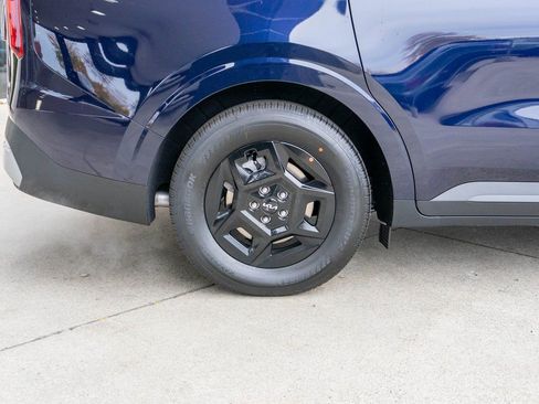 New 2026 Kia Carnival image 32