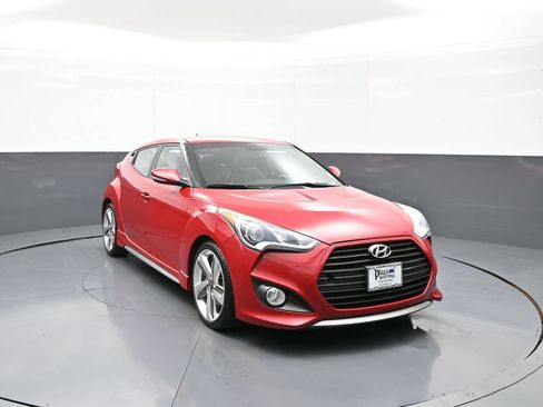Used 2015 Hyundai Veloster Turbo FWD image 3