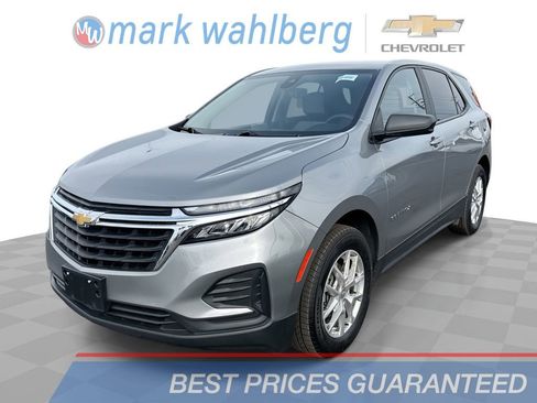 Used 2023 Chevrolet Equinox LS image 1