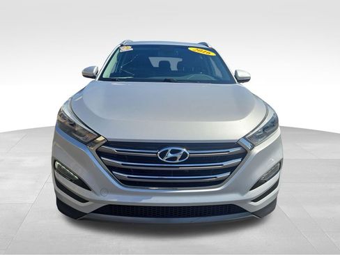 Used 2016 Hyundai Tucson Limited image 9