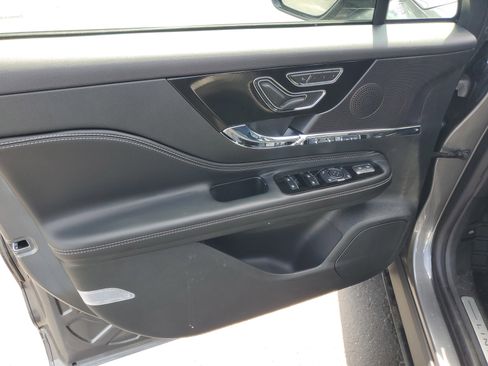 New 2026 Lincoln Corsair Premiere AWD/4WD image 8
