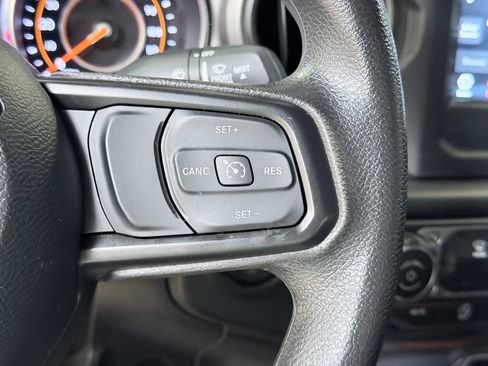 Used 2023 Jeep Wrangler Unlimited Sport AWD/4WD image 38