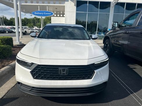 Used 2023 Honda Accord LX image 3