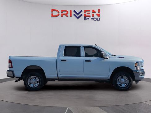 Used 2024 RAM 2500 Tradesman w/ Chrome Appearance Group image 7