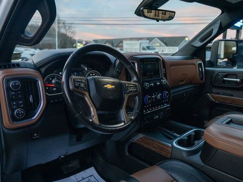 Used 2022 Chevrolet Silverado 3500 High Country w/ Z71 Off-Road Package image 22