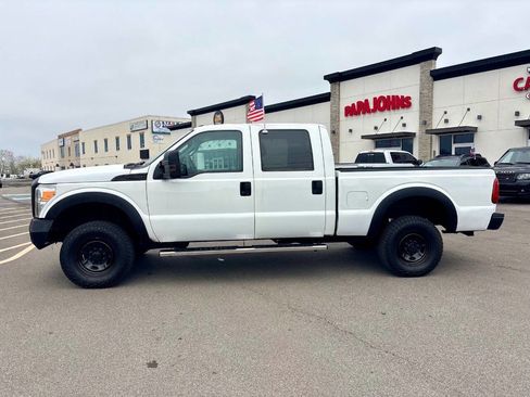 Used 2015 Ford F250 XLT image 3