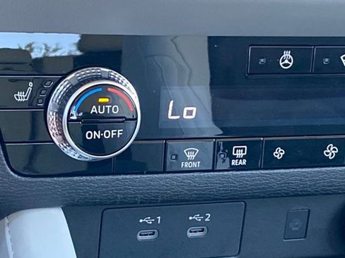 New 2026 Mitsubishi Outlander SE AWD/4WD image 21