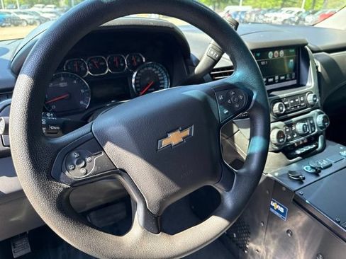 Used 2019 Chevrolet Tahoe 4WD w/ Remote Keyless Entry Package image 27