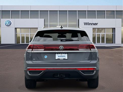 New 2026 Volkswagen Atlas Cross Sport SE image 4