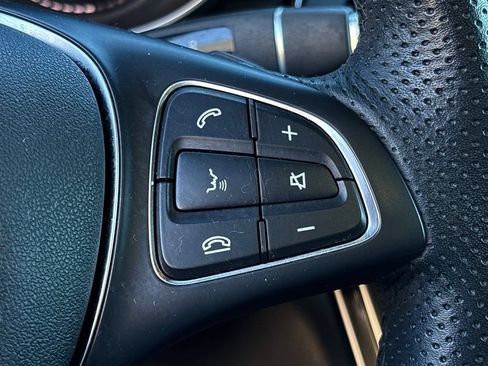 Used 2019 Mercedes-Benz GLC 300 image 26