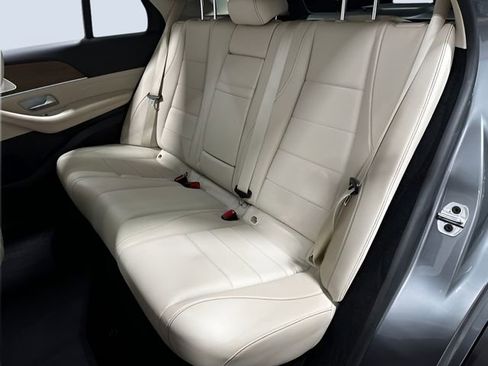 Used 2022 Mercedes-Benz GLE 350 4MATIC image 33