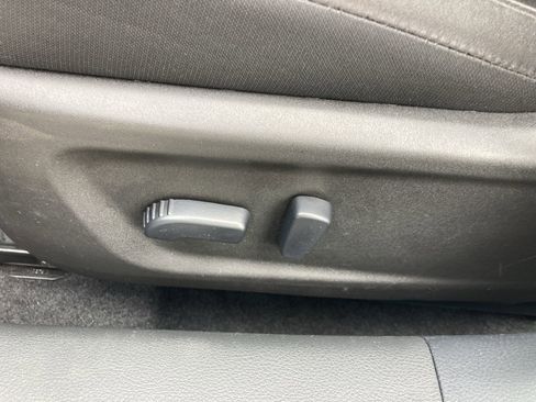 Used 2024 Nissan Altima 2.5 SV image 14