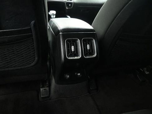 Used 2023 Kia Sorento LX image 22