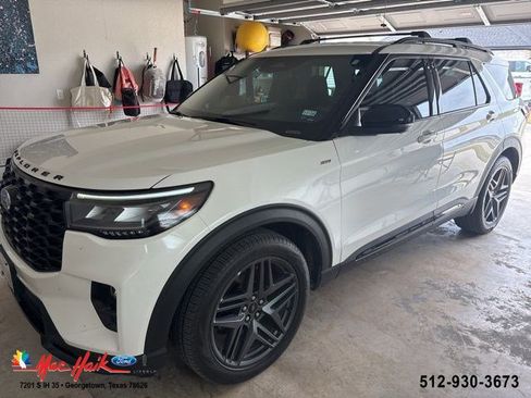 Certified 2025 Ford Explorer ST-Line w/ Premium Package RWD image 1