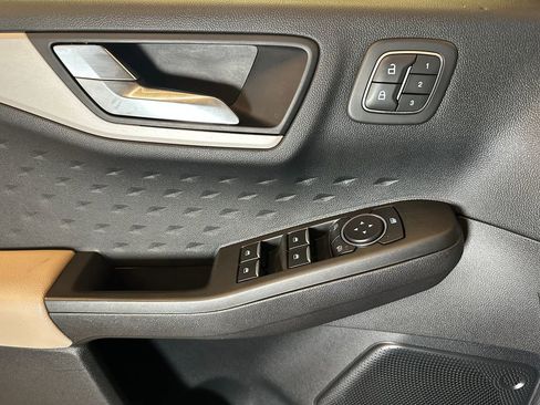 Used 2020 Ford Escape SEL AWD/4WD image 19