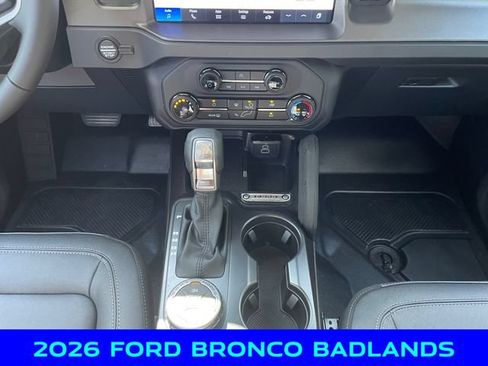 New 2026 Ford Bronco Badlands w/ Black Appearance Package AWD/4WD image 11