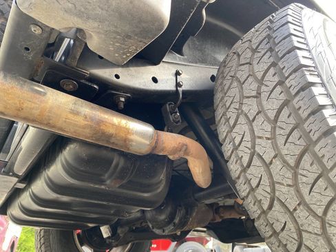 Used 2004 Jeep Wrangler 4WD w/ 30" Tire & Wheel Group image 75
