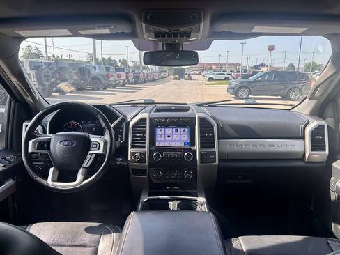 Used 2019 Ford F250 Lariat w/ Lariat Ultimate Package AWD/4WD image 34