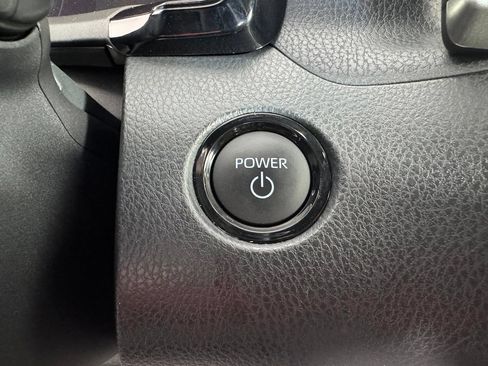 Used 2025 Toyota Camry SE FWD image 25