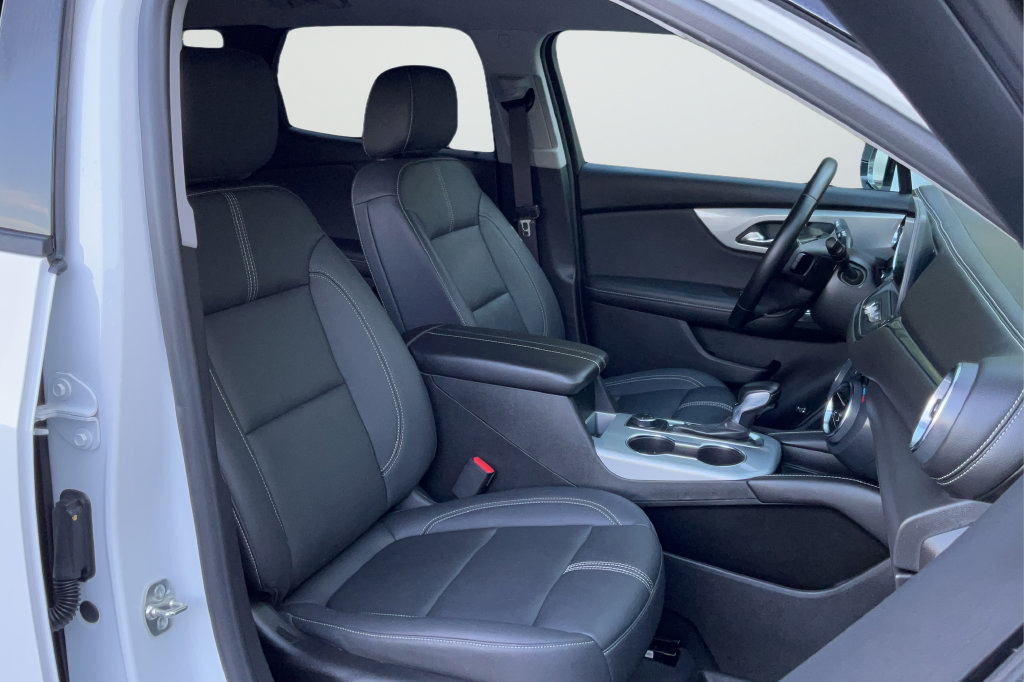 Used 2024 Chevrolet Blazer LT w/ LPO, Floor Liner Package FWD image 19
