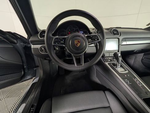 Used 2025 Porsche 718 Cayman image 21