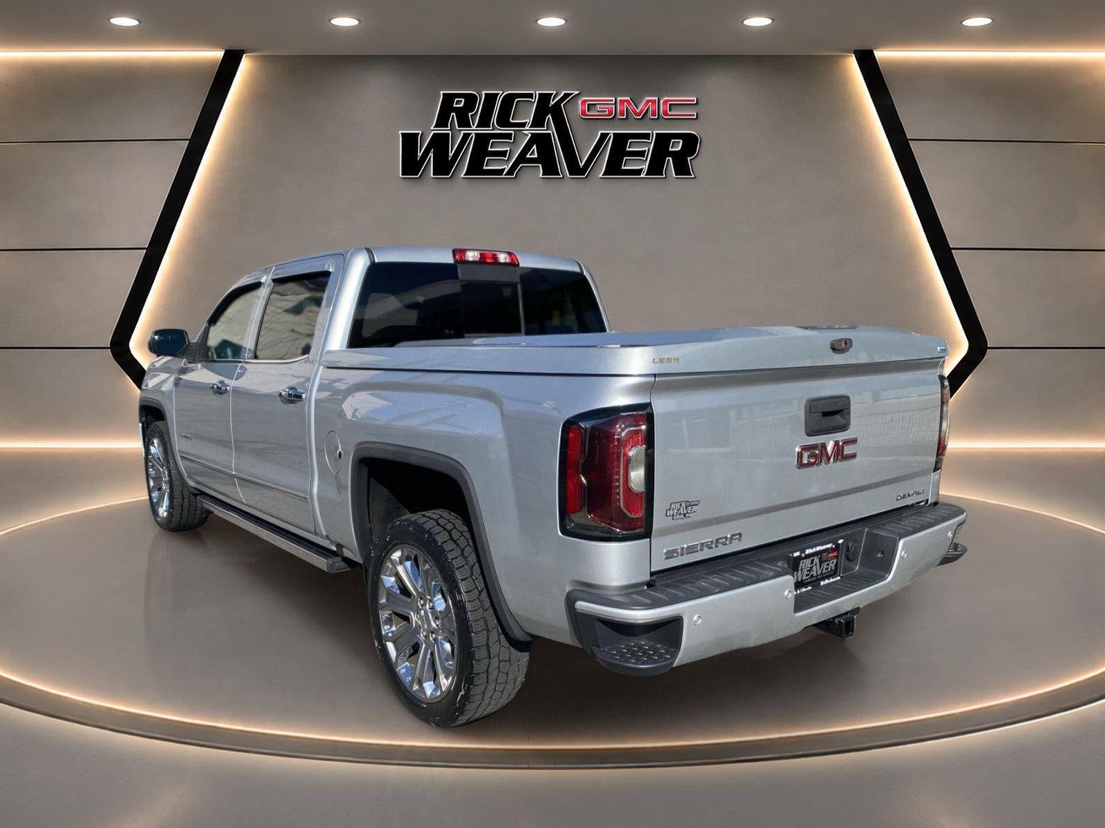 Used 2018 GMC Sierra 1500 Denali w/ Denali Ultimate Package AWD/4WD image 4