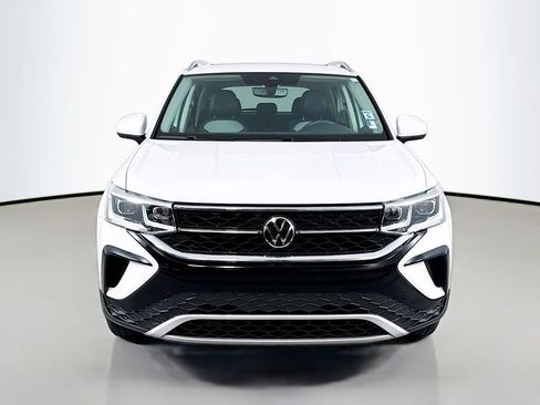 Used 2023 Volkswagen Taos SEL AWD/4WD image 2