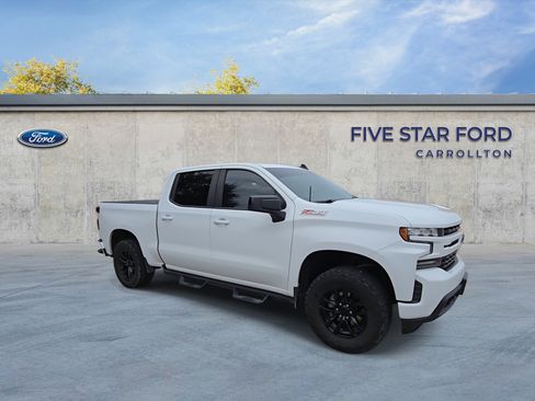 Used 2020 Chevrolet Silverado 1500 RST image 2
