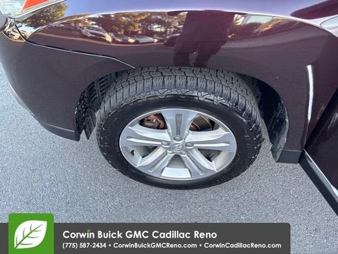 Used 2013 Toyota Highlander Limited AWD/4WD image 39