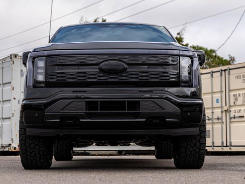 New 2025 Ford F150 Lightning Platinum image 9