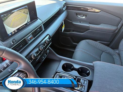 New 2026 Honda Pilot Sport image 13