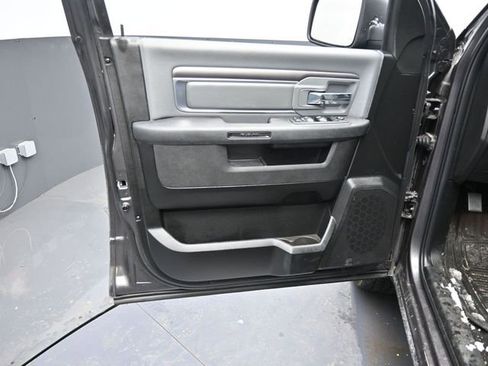 Used 2023 RAM 1500 Classic SLT AWD/4WD image 13