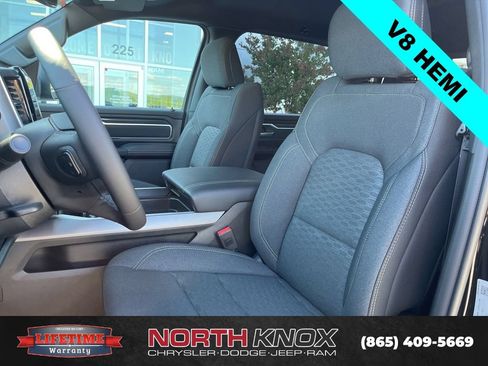 New 2026 RAM 1500 Big Horn AWD/4WD image 4