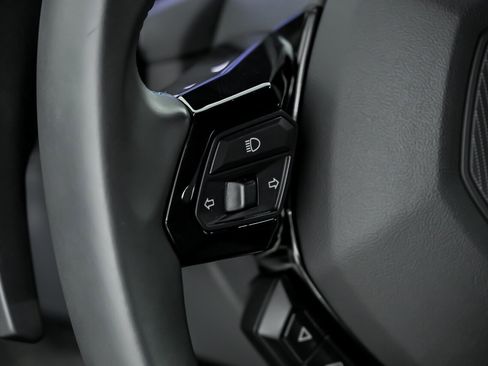 Used 2020 Lamborghini Huracan EVO image 28