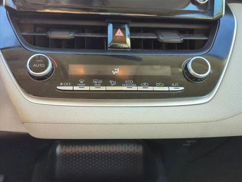 Certified 2020 Toyota Corolla LE image 22