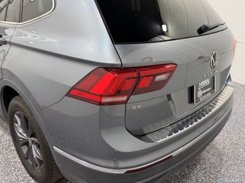 Used 2023 Volkswagen Tiguan SE FWD image 12