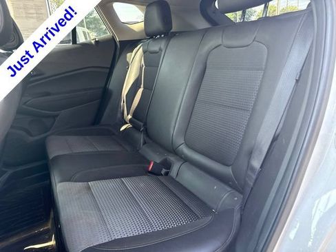 Used 2025 Chevrolet Trax LT w/ Driver Confidence Package FWD image 13