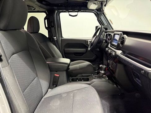 Used 2023 Jeep Wrangler Unlimited Sport AWD/4WD image 22