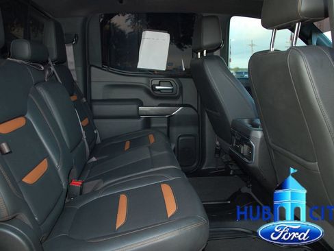Used 2021 GMC Sierra 1500 AT4 w/ AT4 Value Package AWD/4WD image 14