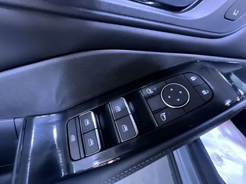 Used 2024 Nissan Rogue SL w/ SL Premium Package image 13