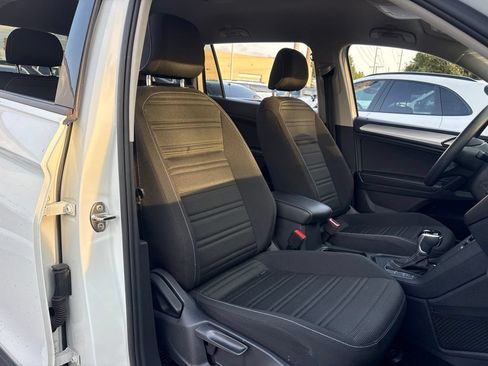 Used 2022 Volkswagen Tiguan S FWD image 16