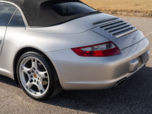 Used 2007 Porsche 911 Carrera image 18