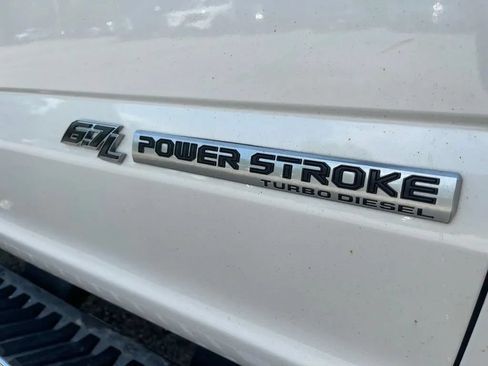 Used 2017 Ford F250 Lariat w/ Chrome Package AWD/4WD image 12